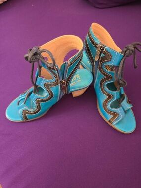 Turquoise and Brown Lace-Up Cutout Block Heel Sandals by L'ARTISTE